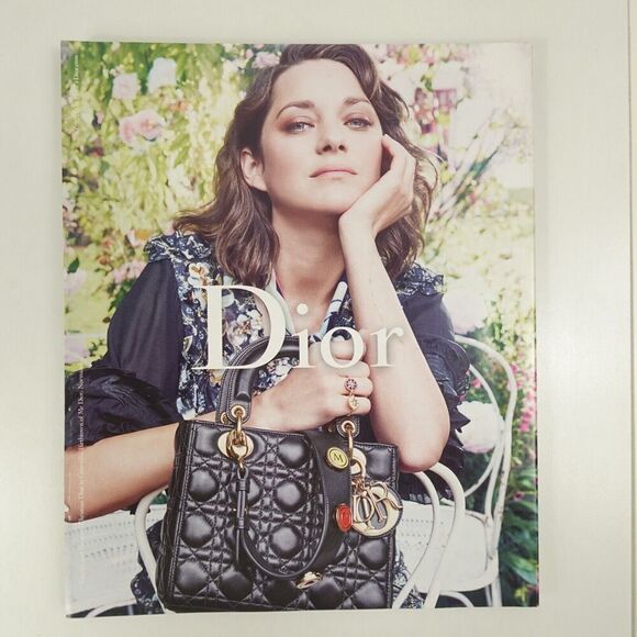 Elle Magazine December 2016 Haley Bennett The Women In Art Issue - Picture 2 of 6